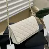 Borse firmate Borsa a tracolla di lusso Borsa a catena portafoglio dorato Pochette con patta Totes Doppie lettere Catena a tracolla in metallo oro Borsa moda donnaA09