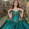 Vert émeraude brillant vestidos de 15 anos robes de Quinceanera cristal perlé doux 16 robe en dentelle avec Cape robe de bal robes de bal