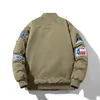 Jaquetas masculinas Bomber Jaqueta Homens Exército Emblema Piloto de Inverno Jaqueta Retro Com Capuz Parkas Windbreaker Casaco de Motocicleta Masculino Juventude Outwear Homens Roupas 231026