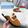 Designer Triângulo Invertido Mulheres Chinelos De Pele Mule Mulheres Preto Marrom Dedo Do Pé Redondo Quente Sandália Slides Feminino Flat Mules Sapatos Metade Chinelo Mulher De Lã Sapatos De Pelúcia