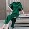 エスニック服女性のための伝統的な中国のウェディングドレス