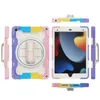 Schouderriem Regenboogkleurige siliconen tablethoes voor iPad 10,2'' Stevige 360 graden draaibare handriem 3 in 1 Draagbaar Volledig beschermend Robuust pantser Kickstand Shell Schokbestendig