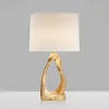 Tafellampen kunst eenvoudige slaapkamer gouden hars holle lamp led woonkamer studie decoratie witte stoffen lampenkap bureau