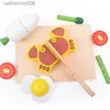 Kitchens Play Food 1PCS Wooden Toy Magnetic Cutting Fruit Vegetables Food Pretend Play Simulation Kitchen Role Play Educational Toys For ChildrenL231027