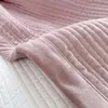 寝具セットベッドの上の冬のキルティングベッドカバーウォームベルベットカバーリネンタタミシートマットレス刺繍カバーレットセット3PCS 231026