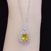 Kvinnliga smycken Sweet Crystal Zircon Diamond Pendant White Gold Necklace Party Födelsedagspresent