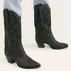 Laarzen Cowboy Zwarte Cowgirl Voor Vrouwen Mode Geborduurde Puntschoen Dikke Hak Midden Kuit Westerse Winter Schoenen Vrouw 231026