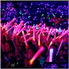 Decoração de festa Light-Up Foam Sticks Concert Decor Led Soft Batons Rally Rave Varinhas Brilhantes Mudança de Cor Flash Tocha Festivais Lumi Dhybw