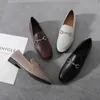 Модельная обувь, женские модные винтажные британские оксфорды из искусственной кожи на плоской подошве, большие размеры 34–44, повседневные туфли на плоской подошве, черные 231026