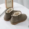 Designerskie buty UgSlides buty śnieżne Tasman australia kolorowe buty śniegowe owczarek tusza muły mężczyźni kobiety ultra mini buty butowe zamszowy komfort upadku górnego wygody