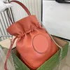 حقيبة دلو فاخرة Women Crossbody حقيبة اليد مصممة الشهيرة العلامة التجارية سفر الكتف حقيبة يد غير رسمية محفظة التسوق محفظة الأزياء