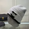 Beanie Designer Beanie luksusowa czapka czapka na dzianina czapka litera kolorowy Wysokiej jakości powszechny wszechstronny czapka ciepła litera