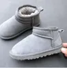 24 U Nouvelles chaussures pour enfants Bottes Enfants Australie Botte de neige Designer Chaussures pour enfants Hiver Classique Ultra Mini Botton Bébé Garçons Filles Bottines Mode Kid Fourrure G