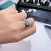 Różnorodne męskie pierścienie męskie pierścienie 18K Solid White Gold Moissanite Pierścień dla mężczyzn