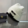 Шапочка дизайнерская шапка роскошная шапка вязаная шапка однотонная буква высокого качества распространенная универсальная шапка теплая шапка с буквенным дизайном Рождественский подарок 5 цветов хорошо