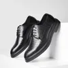 Klädskor sepatu kulit formell bisnis kualitas tinggi gaun kasual pria elegan oxford italia klasik kantor