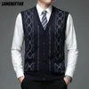 Coletes masculinos Autum Marca de Moda Argyle 6 Lã Cardigan Diamante Camisola Profunda Pescoço De Malha Colete Homens Na Moda Sem Mangas Roupas Casuais 231026