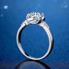 Anelli a grappolo Argento sterling 925 0,5 1 2 Moissanite Classico Testa di mucca Vita piccola Anello da donna Bellissimi gioielli