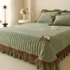 Bedding sets 3pcs Quilted Bed Skirt Set Bedspreads Warm Winter Mattress Covers Protector Elastic King Size Mattresses Pillowcases 231026