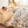 Комплекты постельного белья Супер теплое одеяло из ягненка Зимнее одеяло Кашемировая бархатная ткань Одеяла Утолщенное осенне-весеннее одеяло Core King Queen Полный размер 231026