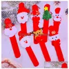 Nouveauté Éclairage Noël Light Up Slap Bracelet Cadeaux de vacances LED Clignotant Bracelet Décorations de fête de Noël Rouge Santa Bonhomme de neige Dee Dhkoe