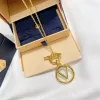 Collana a cerchio Designer di moda di lusso Gioielli Cerchio Lettera Pendenti Cravatte Uomo Donna Marchio Collane in oro Ornamenti nuziali