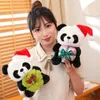 Fyllda plyschdjur 25 cm panda plyschleksaker söt julpanda med halsdukdocka fylld djurleksak för barn bästa gåva