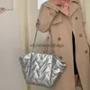 Sacs à bandoulière Sacs à main Sac à main gonflable personnalisé adapté aux femmes et aux sacs remplis de capacité de sac d'âme gonflable en nuagestylestylisheendibags