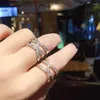 Klusterringar bröllop för kvinnor guldfärg zirkoniumfinger ring öppen justerbar anillos bague femme engagemang smycken tillbehör