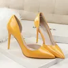 Тапочки 7,5 см, 10,5 см, желтые туфли-лодочки на высоком каблуке, офисные сексуальные туфли на шпильке, свадебные шрамы, короткие женские туфли для вечеринок с полыми отверстиями 231026