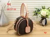 Shoulder Bags 2023 Luxury Designer Boite Chapeau Round Bag Cake Cowhide Crossbody Bag Nano Handbag Cluchs Women's Mobile Camera Bag Makeup Bag Dhgate Shoulder Bag New