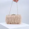 Avondtassen Winter Vrouwen Veren Clutch Kleine Champagne Ceremonie Tas Dames Roze Banket Jurk Portemonnees Feather Party 231026