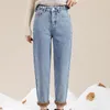 Jeans da donna in velluto per le donne Denim pantaloni in lana di agnello spessa donna autunno e inverno pantaloni caldi casual a vita alta slim 2023