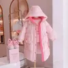 Donsjas Kinderkleding Warme katoenen donsjas voor meisjes Winter Dikker Parka Met capuchon Kinderen Bovenkleding Mode Grote zakjassen 231025