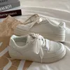 Scarpe eleganti Marca Sneaker in pelle con plateau Donna bianca Sportiva femminile vulcanizzata Casual Scarpe basse da donna Stringate 231026