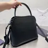 Sac à bandoulière de créateurs toches de mode en cuir de couleur unie en cuir