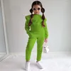 Set di abbigliamento 2023 Autunno Ins Style Ragazzi e ragazze Solid Top a maniche lunghe Pantaloni 2 pezzi Set sportivo Casual Abbigliamento per bambini Età 3T-8T