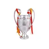 Champions Trophy Arts Soccer League Little Fans för samlingar Metal Silver Color Words With Madrid9151442