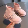 Boots Girls 'Princess Boots Automne Hiver Children's Cashmere Lignere Chaussures Chaussures en cuir perlé pour enfants Chaussures non glissantes 231027