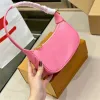 Damer Hobo Mini Moon Bag Designer Handväska Kvinnor Purses utsökta V Axelväskor Prägling Koppling Bag Luxury Underarm Package Candy G-5