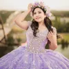 Robe De Quinceanera brillante lavande, col en v, perles appliquées, fleurs 3D, nœud, robe De bal, Corset sans manches, 2024