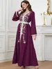 Abbigliamento etnico ricamato Abaya per le donne Abito lungo islamico con cintura in rilievo Abito lungo musulmano con maniche Dubai Abiti da festa marocchini Kaftan Ramadan