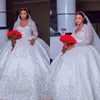 Clássico plus size vestidos de casamento vestido de baile luxuoso lantejoulas rendas beading colher pescoço vestidos de novia feito sob encomenda