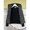 Coats Designer Women's Down Down Vest Fashion Arm Odznaka Winter Down Jacket Twiill z kapturem z kapturem z kapturem ciepła kamizelka biała