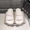 Designerschuhe Balencaga Furry Platform Sandal Hohe Plüschpantoffeln für Damen mit gestickten Buchstaben, erhöhte Baumwollpantoffeln Furry Slide JNZZL