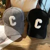 Boll Caps Women Letter Hip Corduroy Cap Unisex Autumn Dad Winter Trucker Hop Color C Sport Justerbar baseball Solid Men Hat