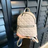 Pequeno fresco designer bolsa de mão feminina nova simples mochila 2023 verão estudante sala aula crossbody bolsas tomada