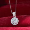 Łańcuchy S925 Sterling Silver Moissanite Naszyjnik dla kobiet z 1 okrągłym kształtem niebieski zielony kolor Dating Prezent