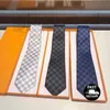 Neck Ties Designer Mens Luxury Slipsa Damier Quilted Plaid Tie Silk med Box Black Blue White 83K5# F0N6