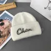 Caps Herbst- und Winterpaar Designer Beanie Mode Süßigkeit Farbe Baumwolle warmes Buchstaben Stickerei Kristallhut Datum Outdoor Reiseurlaub